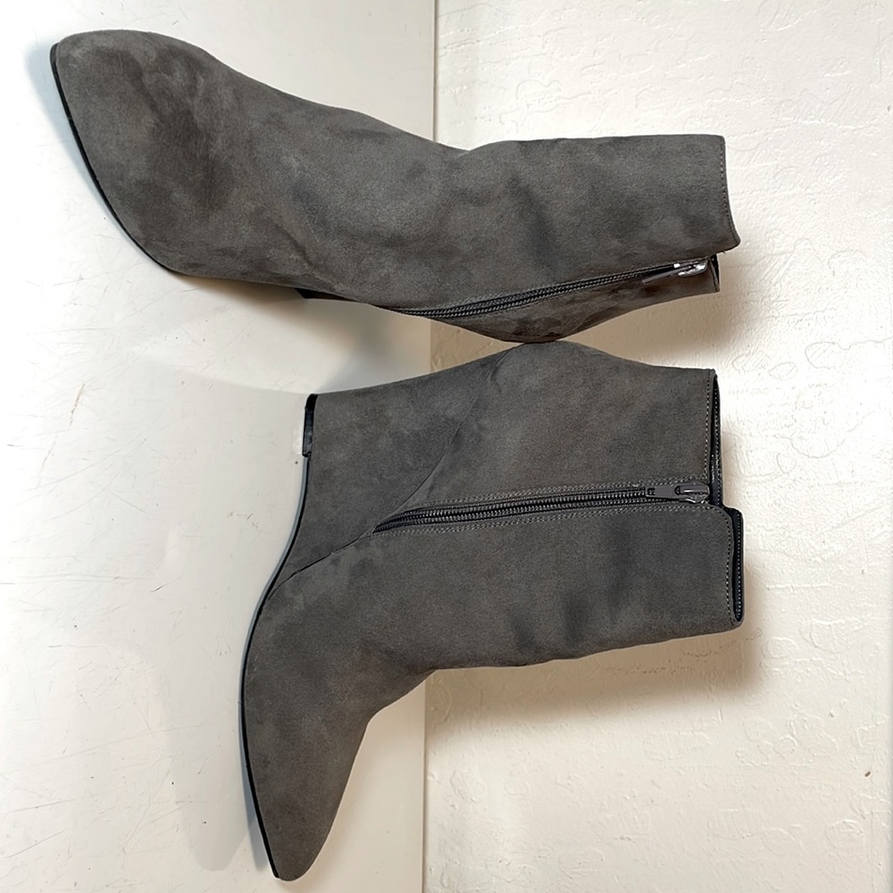 Grey suede booties, great with any outfit